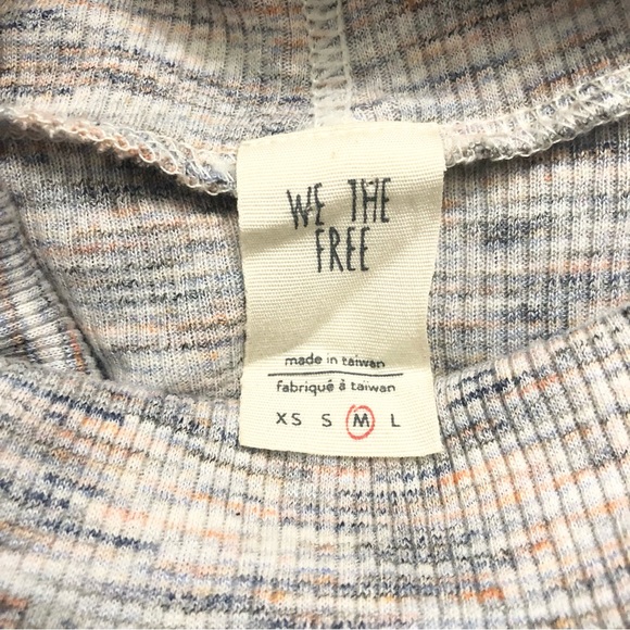 Free People We the Free Stone Cold Split Back Turtleneck Tunic Top Size M - Picture 7 of 8